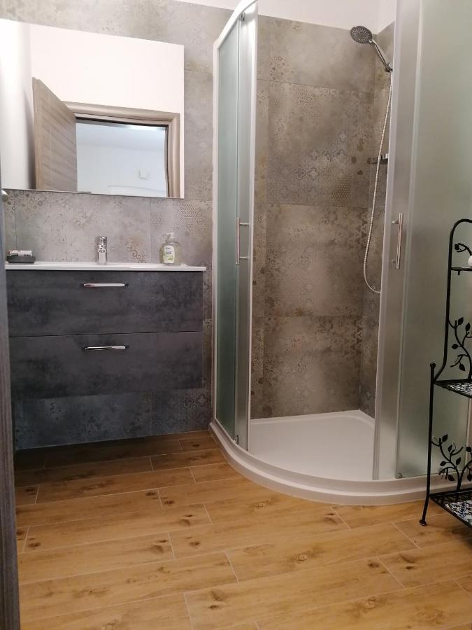 Apartman Ilaria 메덜린 외부 사진
